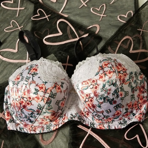 Victoria's Secret Other - NWT- Victoria's Secret bras/bralette Dream Angels